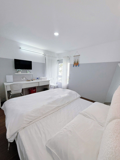 Room 5, SR Hotel & Apartment, District 7