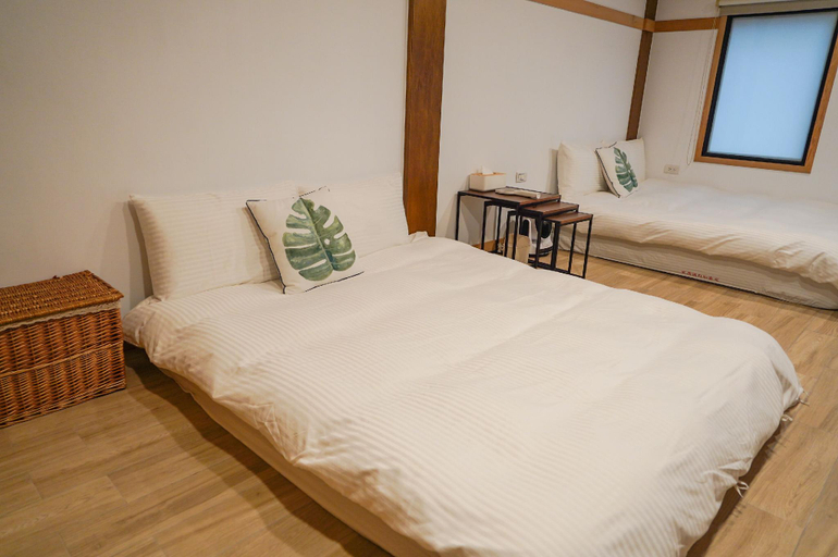 Bedroom 2, Suehirodori Japanese 末廣通二館日和家宅包棟民宿, Tainan