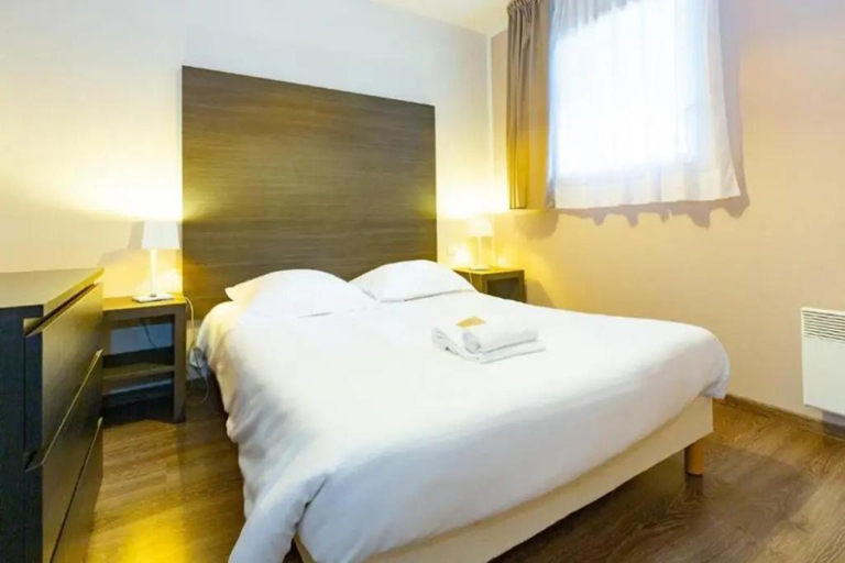 Bedroom 4, Vacancéole - Les Chambres de la Baie, Ille-et-Vilaine
