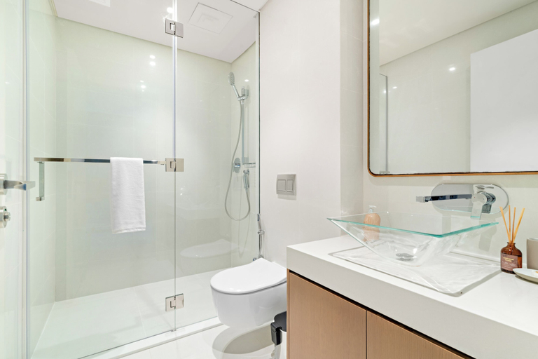 Bathroom 2, Silkhaus Azure, Abu Dhabi City