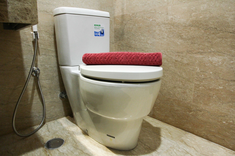 Bathroom 5, Brand New Studio @ Menteng Park Apartment, Central Jakarta