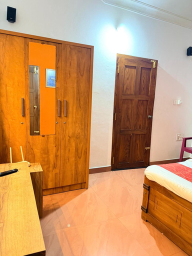Bedroom 2, Bee's Villa Kannur, Kannur
