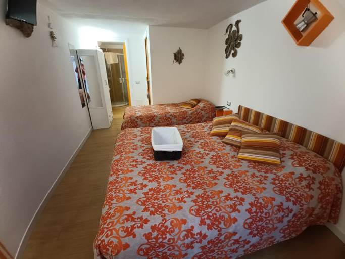 Bedroom 3, PortoPollo SurfHouse C, Olbia-Tempio