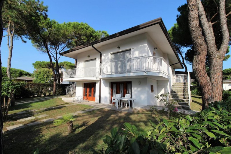 5, Ground-floor Apartment 350m From the Beach, Udine