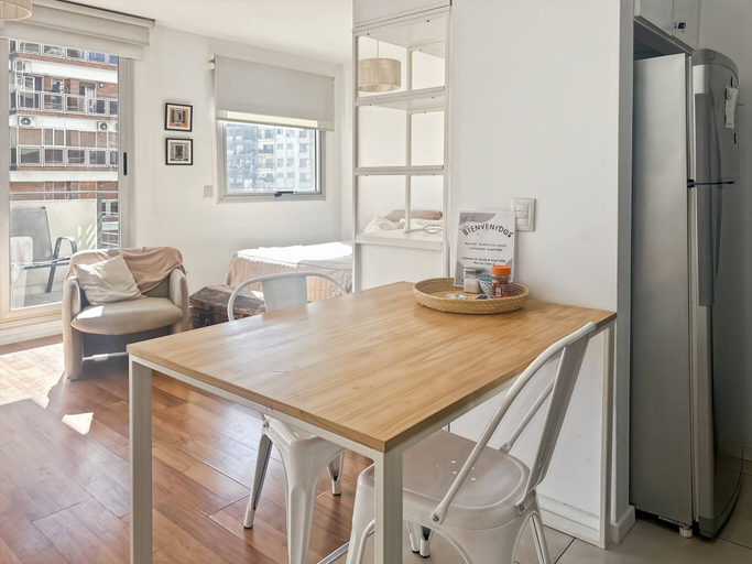 Dining, Charming Central Buenos Aires Apartment With City Views, Distrito Federal