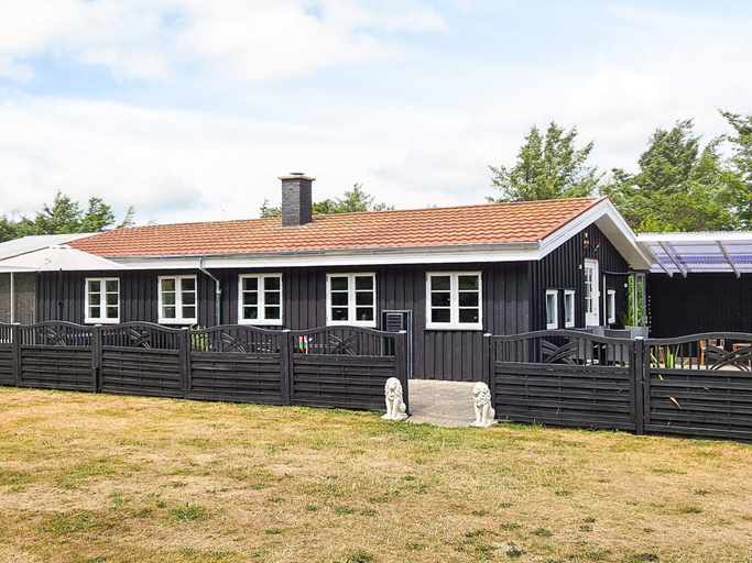 Others 4, 4 Star Holiday Home in Lokken, Hjørring