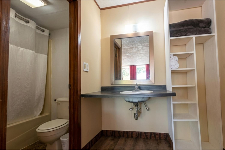 Bathroom 5, Colonial Mountain Inn Branson MO, Stone