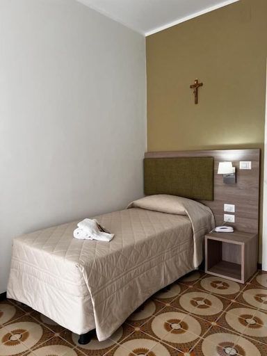 Room 4, Oasi Cuore, Napoli