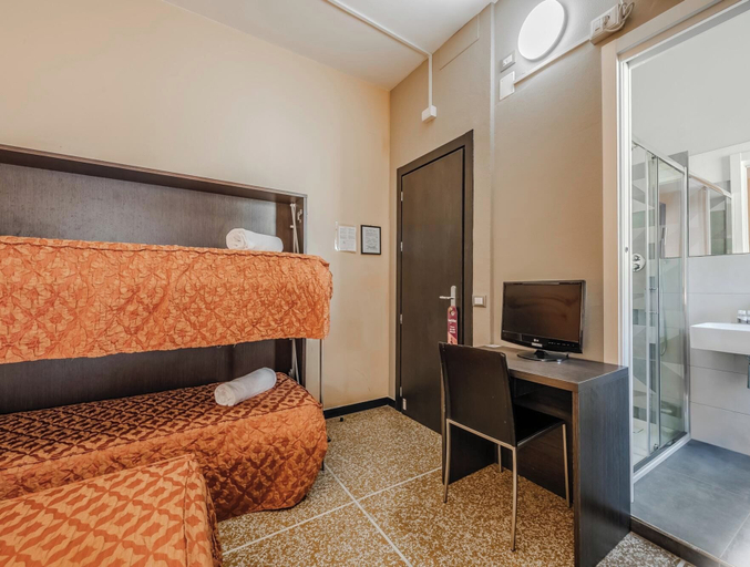 Bedroom 3, Hotiday Room Collection - Varazze, Savona