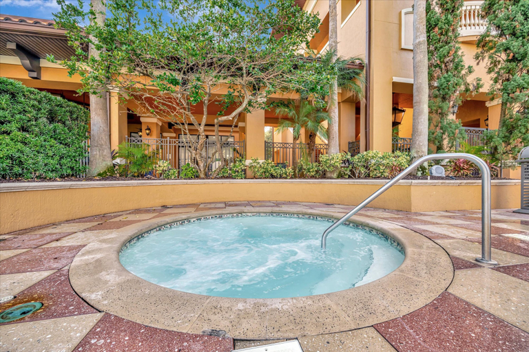 Room 3, Stay Near Disney 2BR Pools Arcade, Orange