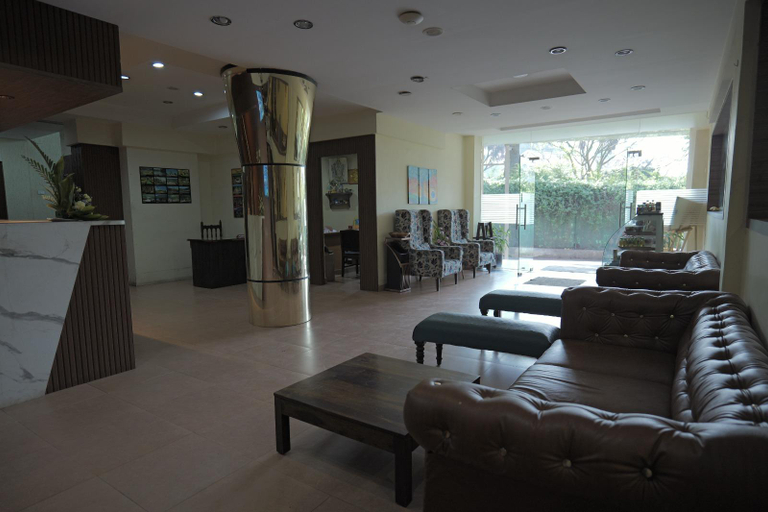 Public Area 2, Vinayaga Inn by Poppys Ooty, The Nilgiris