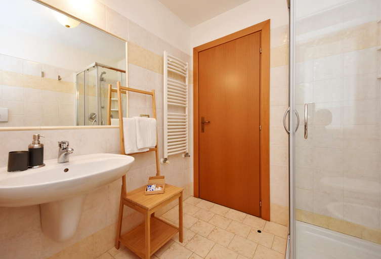Bathroom 3, B&B Le Violette, Trento