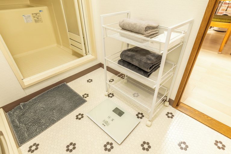 Bathroom 4, DoumoTengachaya, Osaka