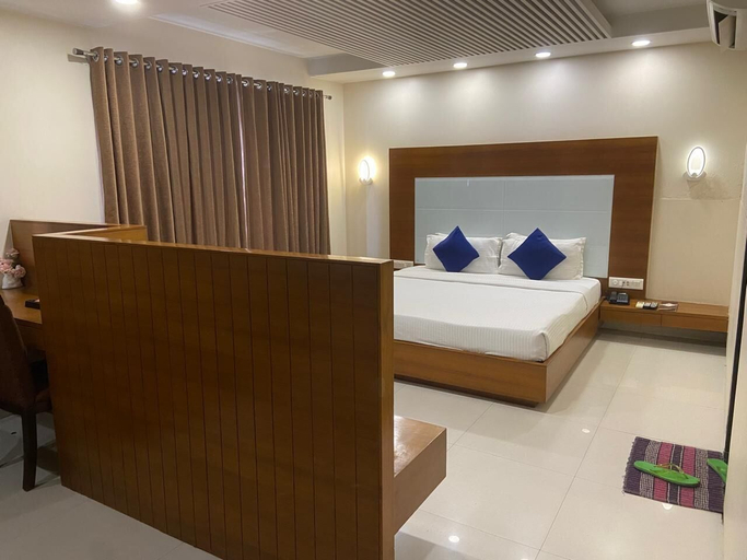 Bedroom 3, Hotel Comfort, Bharuch