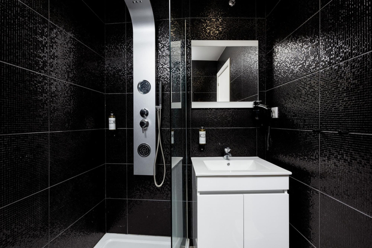 Bathroom, Feel Porto Wine Essence III, Vila Nova de Gaia