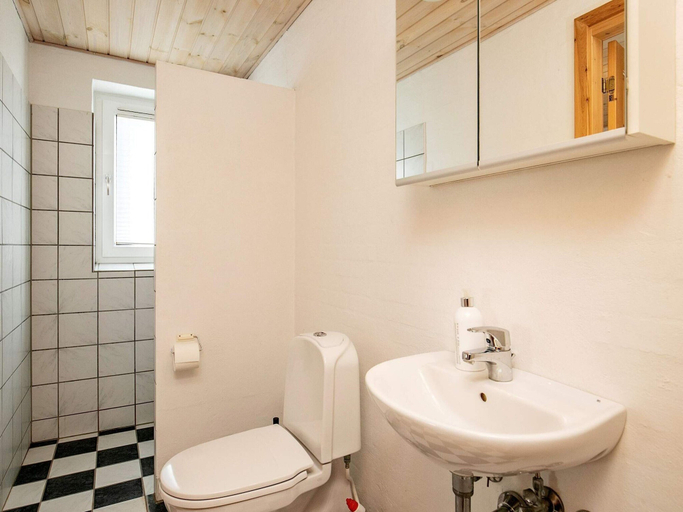 Others 5, 4 Star Holiday Home in Thyholm, Struer