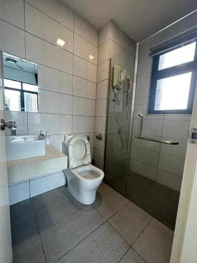 Bathroom 4, Conezion Apartment near to IOI City Mall Putrajaya Free Parking, Kuala Lumpur