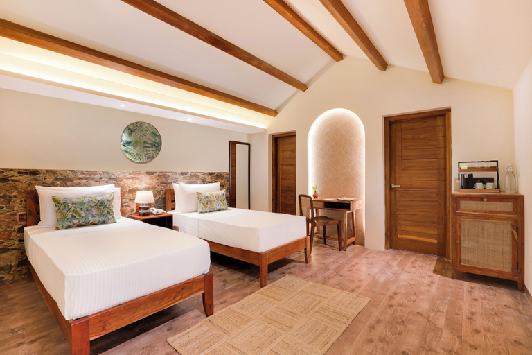 Room 3, The Safari Lodge Pench, Seoni