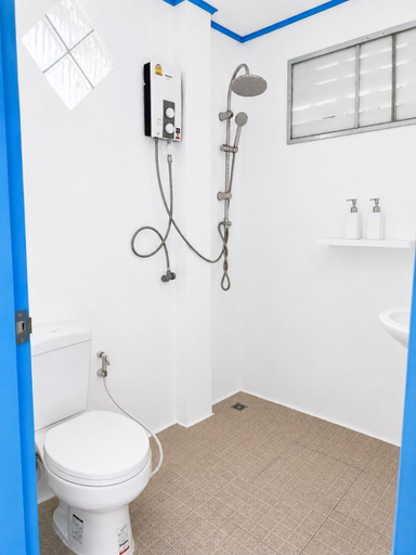Bathroom 4, Koh Phangan Beachfront Cottages & Sunset Pool, Ko Phangan