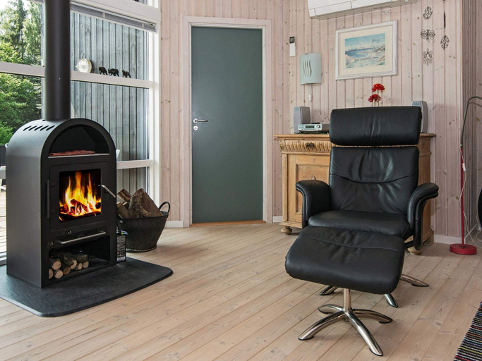 Others 4, 4 Star Holiday Home in Ebeltoft, Syddjurs