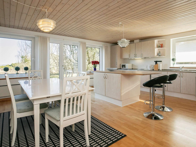 Others 4, 4 Star Holiday Home in Thyholm, Struer