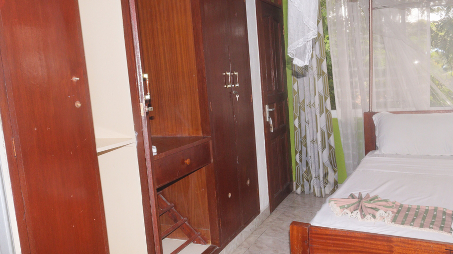 Room 2, TUM HOTEL & CONFERENCING, Mvita