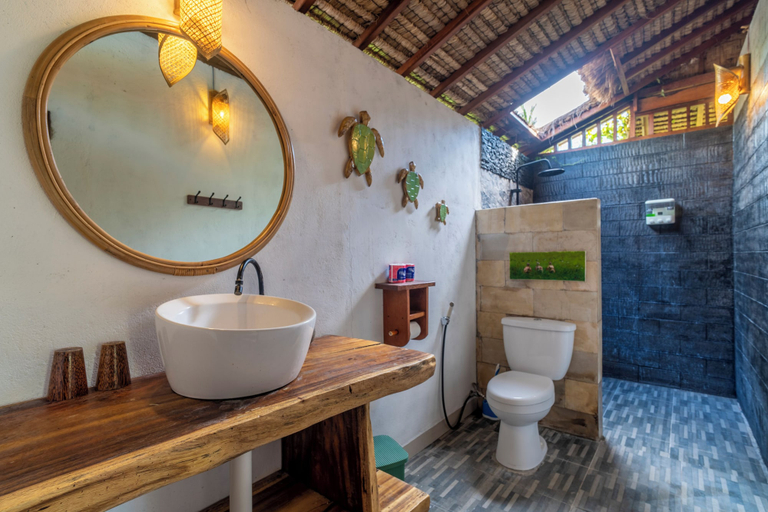 Bathroom 4, Ings Garden, Lombok