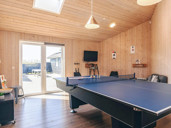 Others 5, 5 Star Holiday Home in Lokken, Hjørring