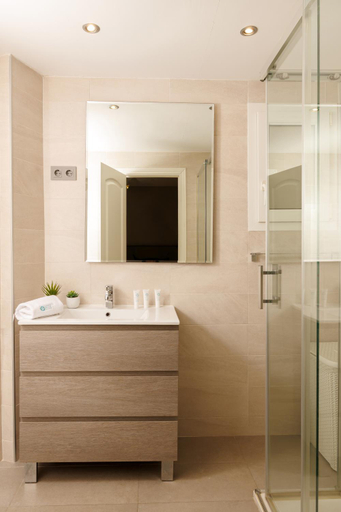 Bathroom 3, MARBELLA BANUS SUITES - Banus, Playa Rocio Seaside Complex, 3BDM-3BHT, Direct Access to the Beach, L, Málaga