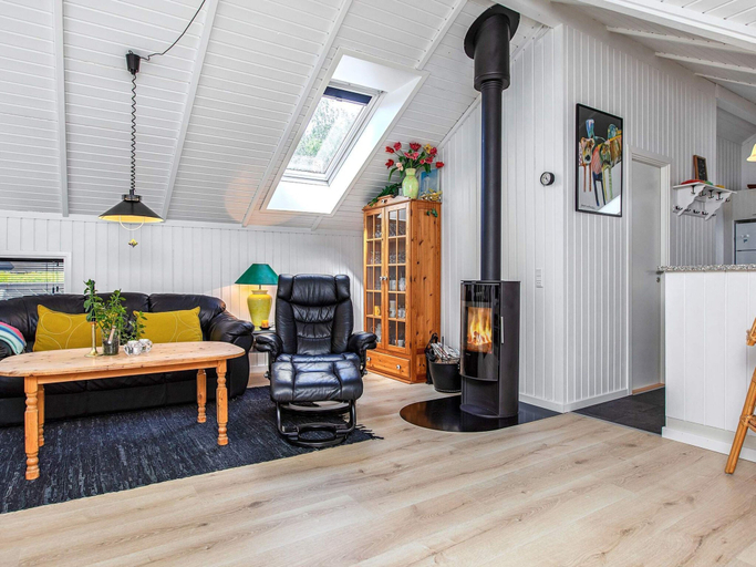 Others 4, 4 Star Holiday Home in Vaeggerlose, Guldborgsund