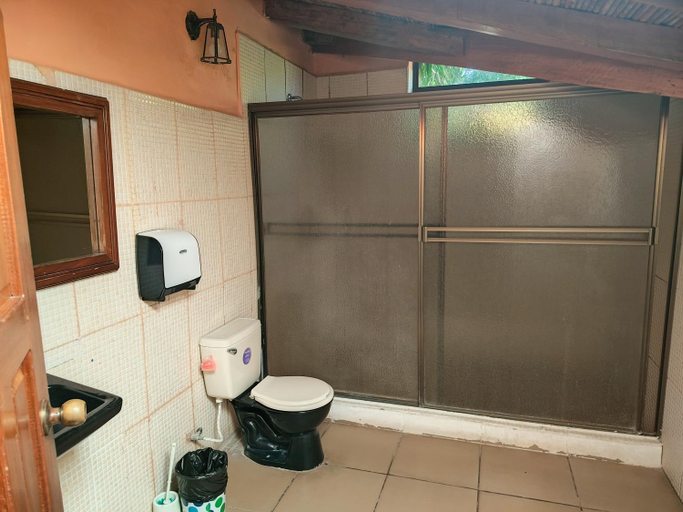 Bathroom 4, Hotel Camaleon - Colonial Stay & Views, Granada