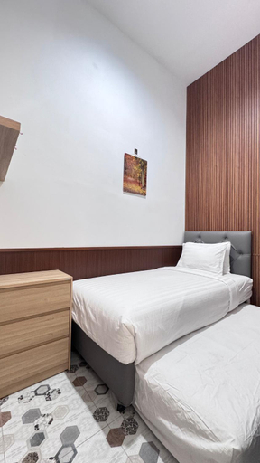 5, Villa Aline, Malang