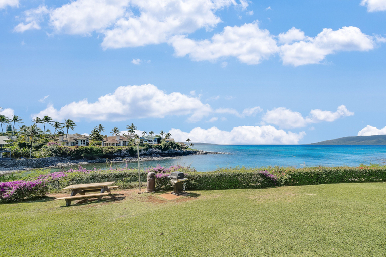 Exterior 2, Relax Recharge Whale Watch Oceanfront 2BD - Napili Point B37, Maui