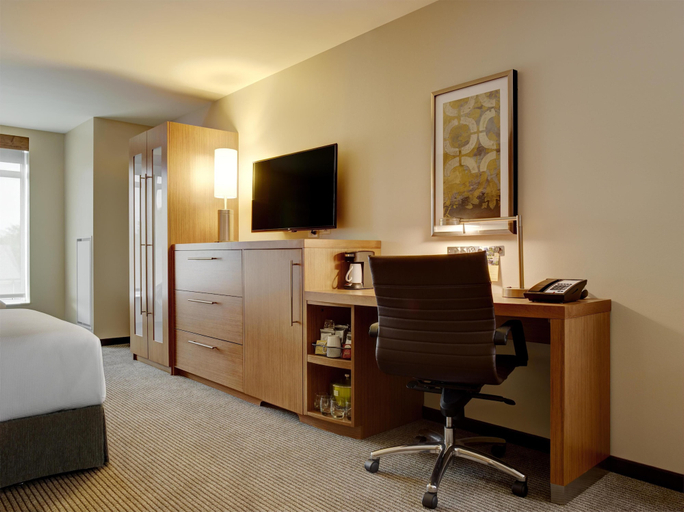 Bedroom 3, Hyatt Place Arlington/Courthouse Plaza, Arlington