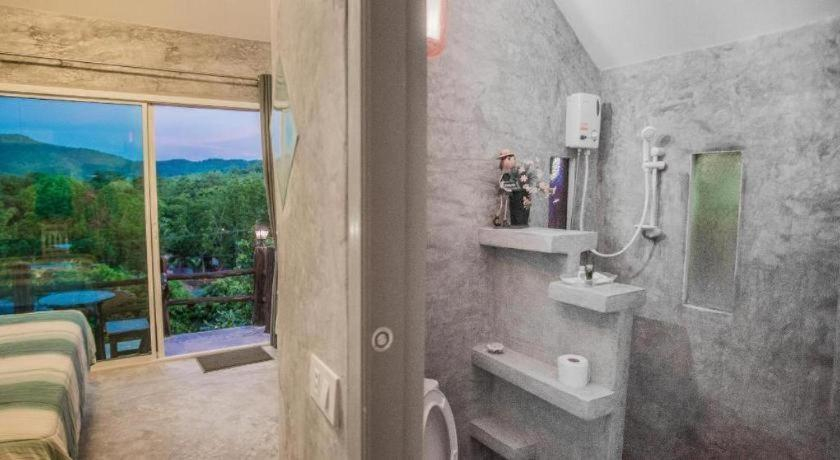 Bathroom 3, Phumalida Resort, Suan Phung