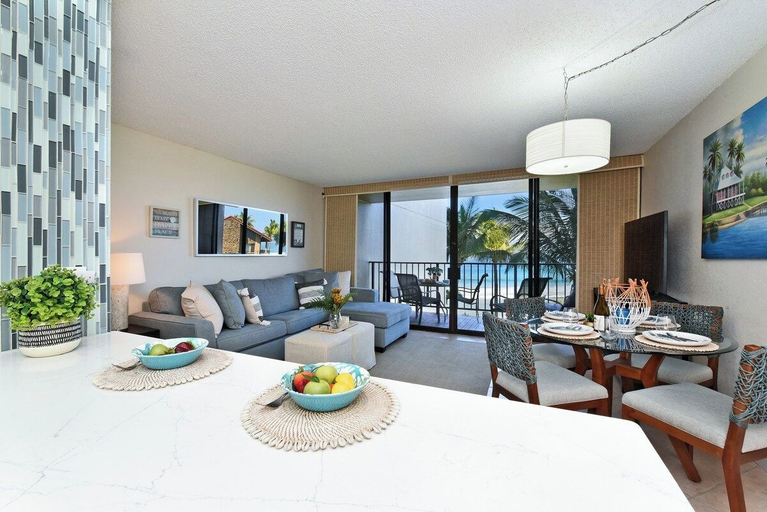 Others 5, Remodeled Oceanfront 2BR AC Pool - Kaanapali Shores 404, Maui