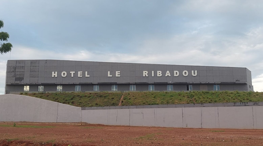 Exterior 5, HOTEL Le Ribadou, Bénoué
