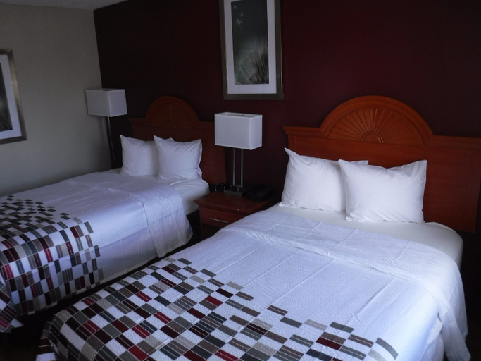 Bedroom 3, Red Roof Inn Morton Grove, Cook