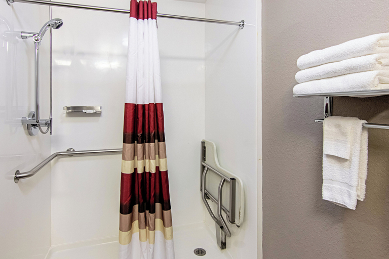 Bathroom 4, Red Roof Inn Locust Grove, Henry