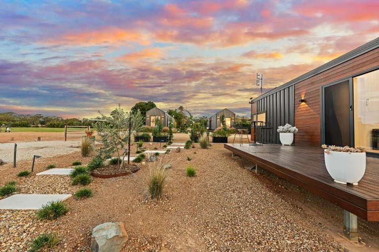 Property grounds 2, Three Ponds Estate, Temora