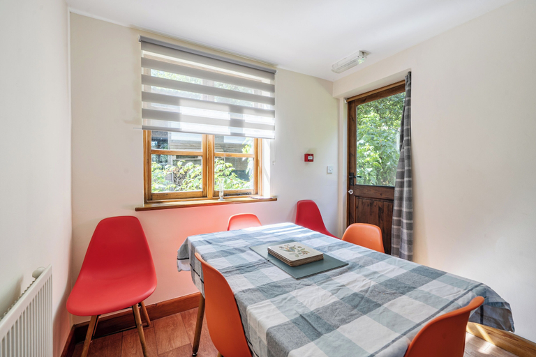 Bedroom 4, 3-bed Barn Eco-lodge on the Tarka Trail, Devon