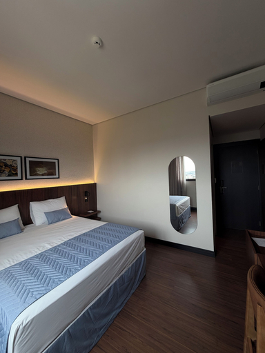 Room 3, Class Hotel Americana, Americana