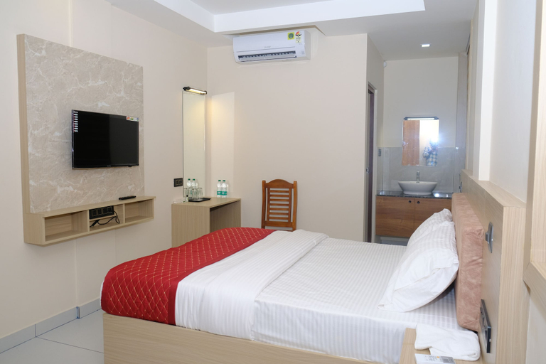 Room 3, Highway Suites Kochi, Ernakulam