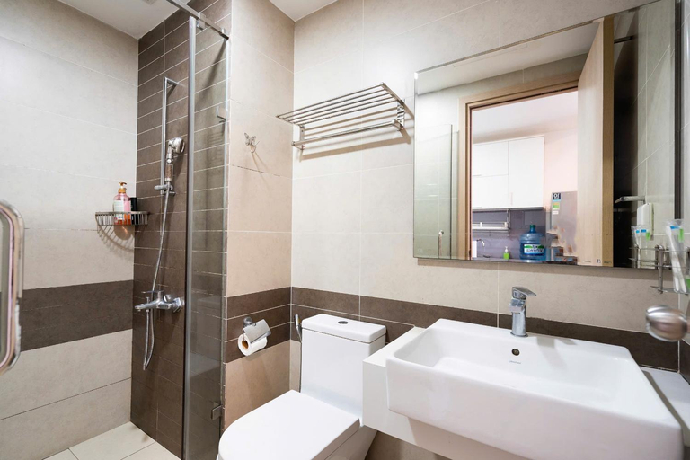 Bathroom 2, River gate Residence, District 4