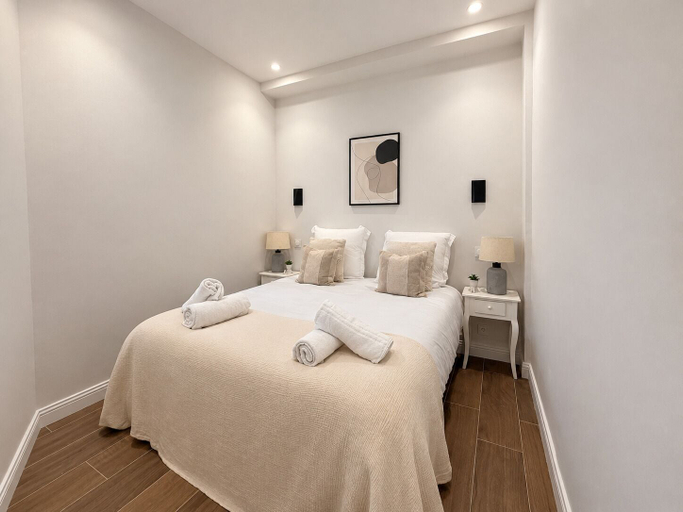 Room 5, Elegant Appartement 2 pieces au 5e, Paris