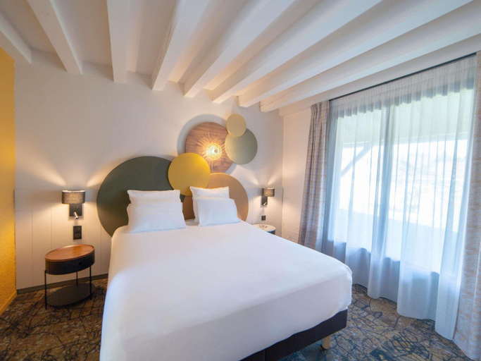 Bedroom 3, Hôtel Mercure Auxerre, Yonne