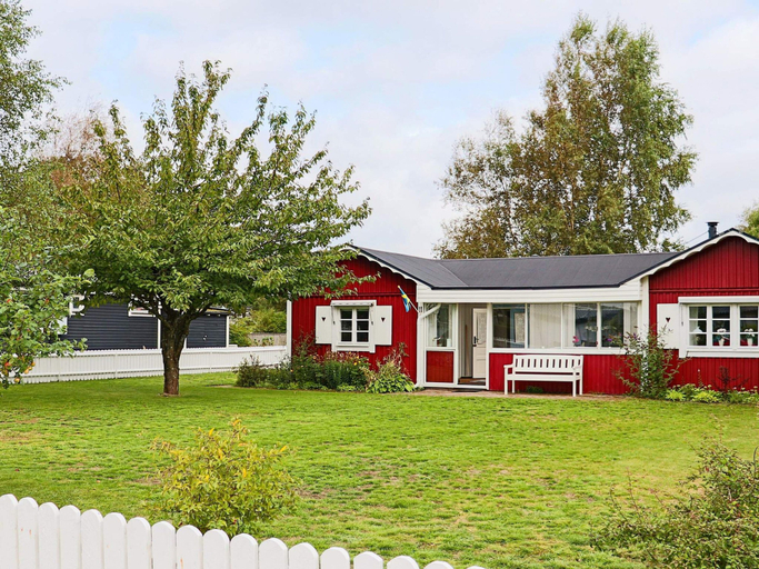 Others 1, 4 Person Holiday Home in Mellbystrand, Laholm