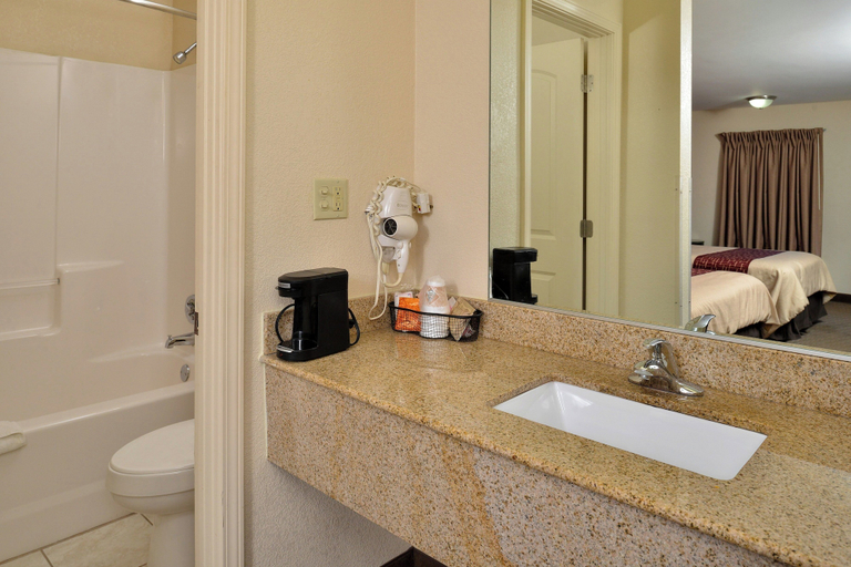 Bathroom 4, Red Roof Inn Dalton, Whitfield