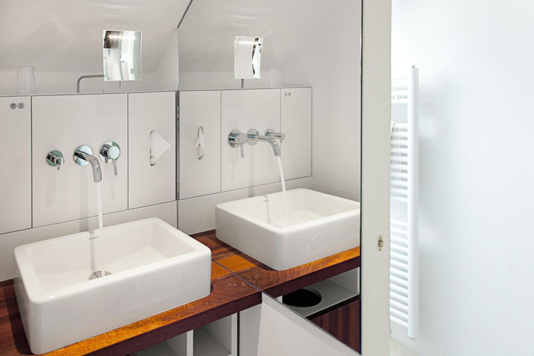 Bathroom 5, Hopper Hotel St. Josef, WorldHotels Crafted, Köln