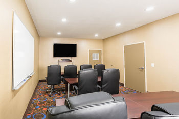 Others 5, Econo Lodge Inn & Suites East, Houston